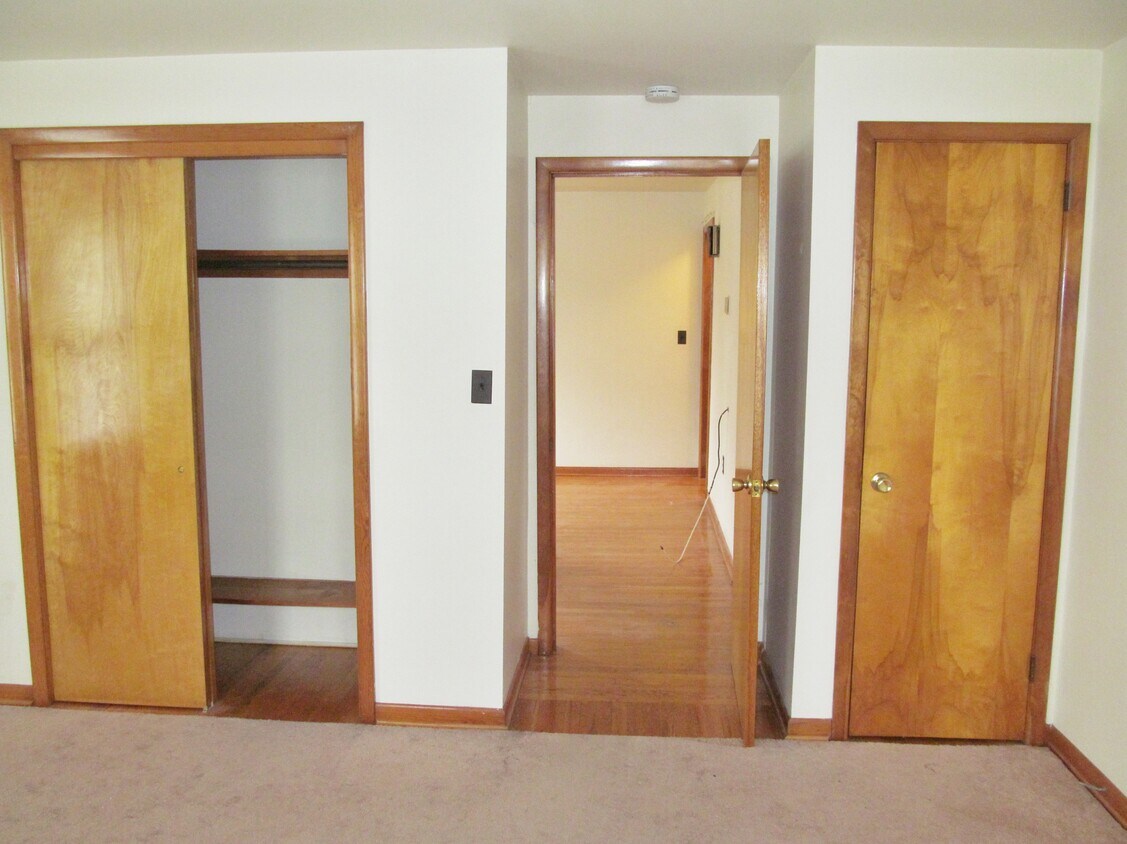 14 Gaston Ave Unit F, Raritan, NJ 08869 Apartments in Raritan, NJ