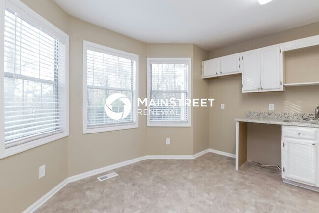 Foto del edificio - 3 Bedroom Pet-Friendly Home in Acworth, GA...