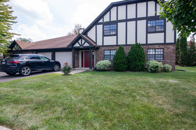 Foto del edificio - 320 Deer Glen Way
