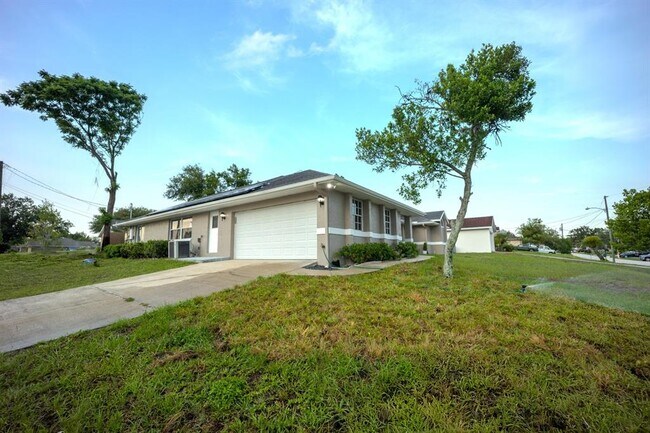 Foto del edificio - 1341 Rural Hall St