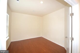 Building Photo - 44071 Eastgate View Drive