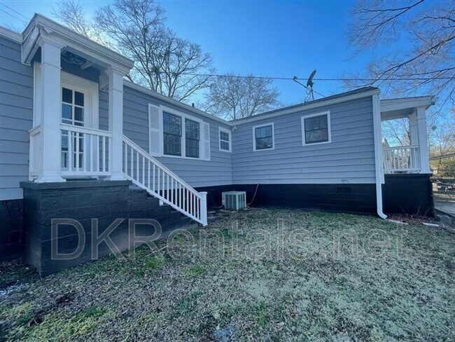 Foto del edificio - 1279 Eubanks Ave