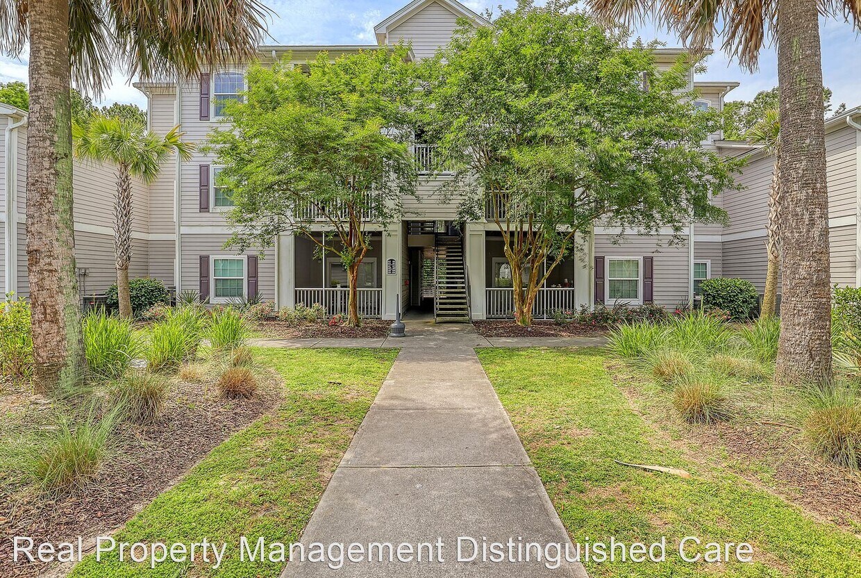 2 br, 1 bath House 1300 Park West Blvd. House for Rent in Mount Pleasant, SC