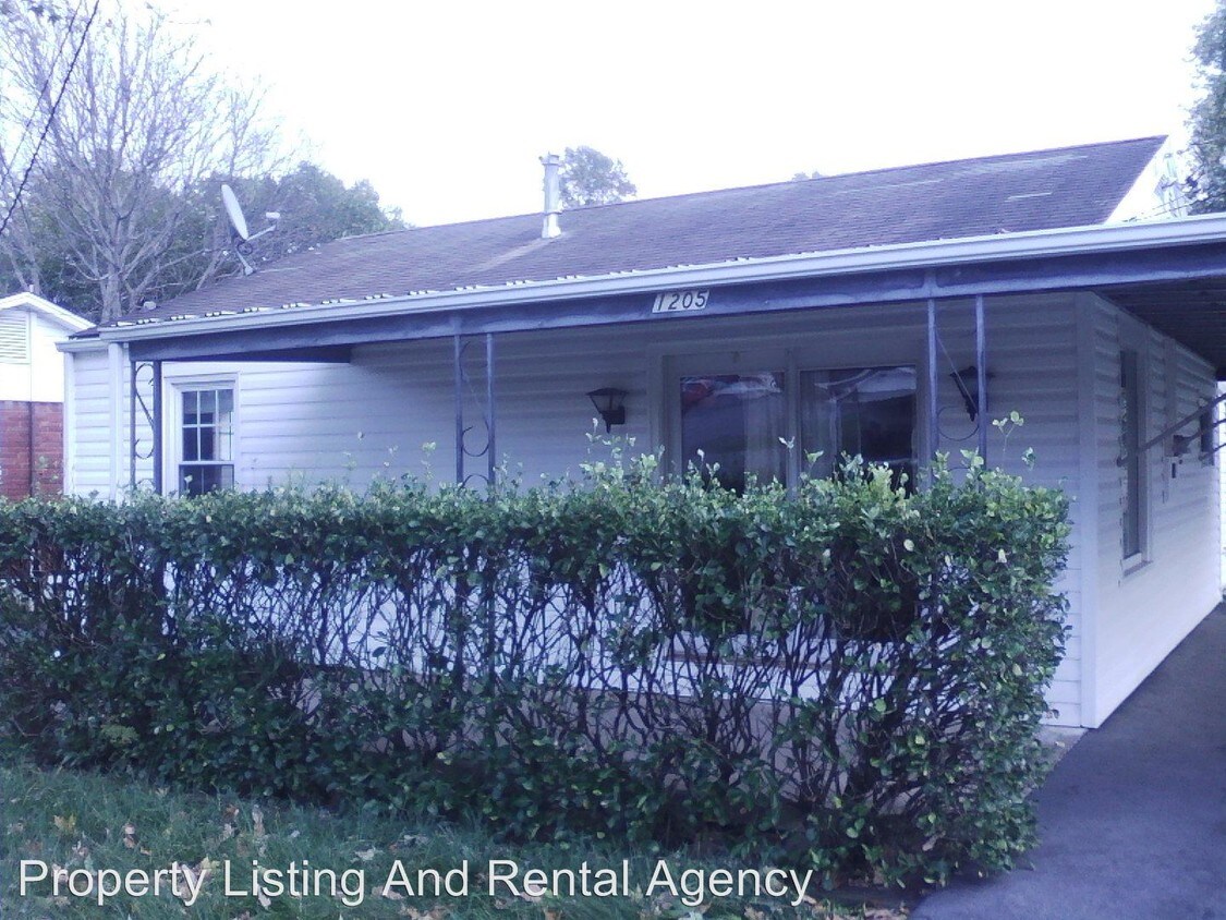 Primary Photo - 3 br, 2 bath House - 1205 Flora Avenue