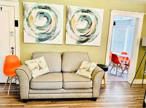 Building Photo - 1606 SW A Ave