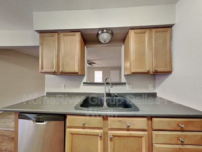 Building Photo - 5223 Windy Meadow Dr