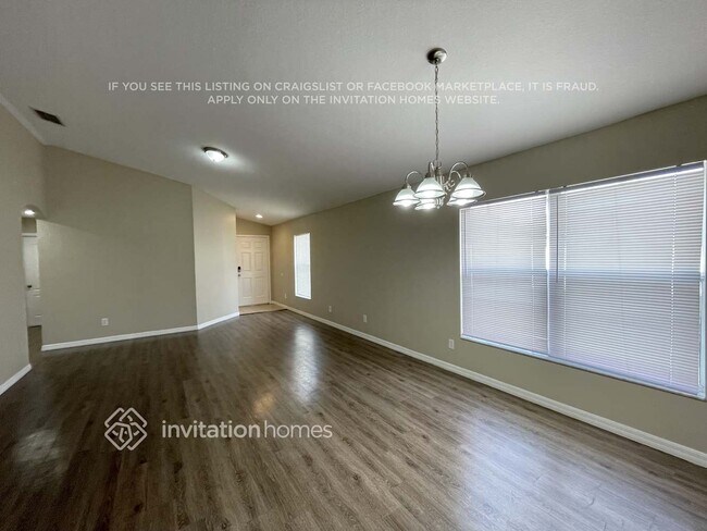 Foto del edificio - 15750 Greyrock Dr