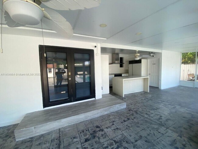 Foto del edificio - 1220 NW 37th Ave