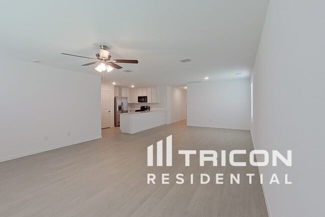 Foto del edificio - 1662 Lercara Ln