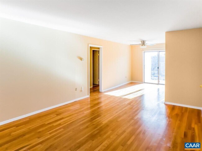 Building Photo - 117 Hessian Hills Ridge