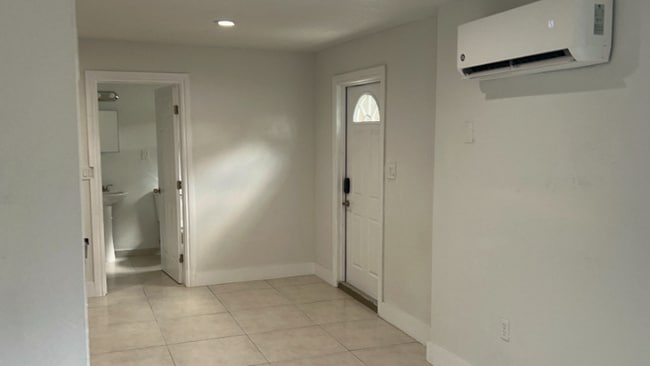 Foto del edificio - 2622 NW 35th St