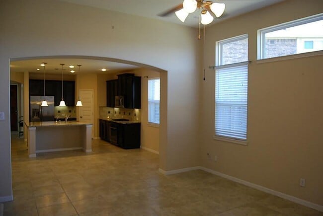 Building Photo - 11011 Royale Ridge Ln