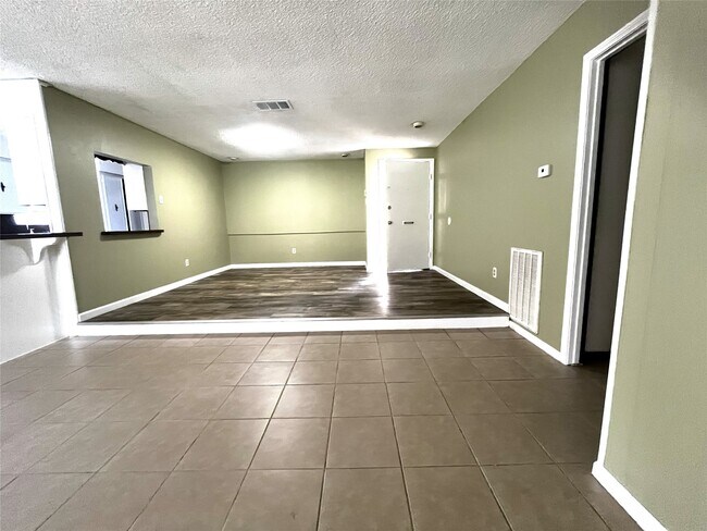 Foto del edificio - 731 Seafoam Rd