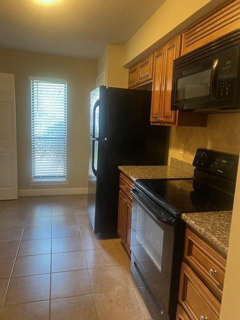 Foto del edificio - 2506 Demere Rd