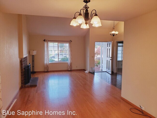 Building Photo - 4 br, 2 bath House - 6373 Pearlroth Dr