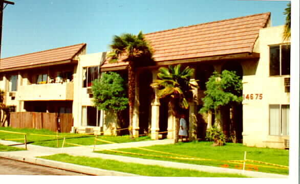 Building Photo - Casa Bonita Apartments