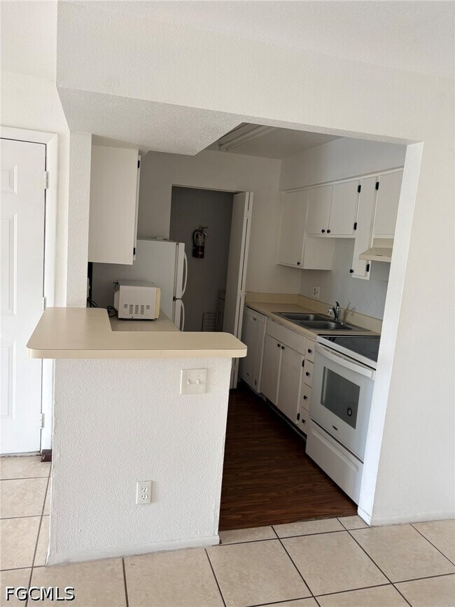 Foto del edificio - 2855 Winkler Ave