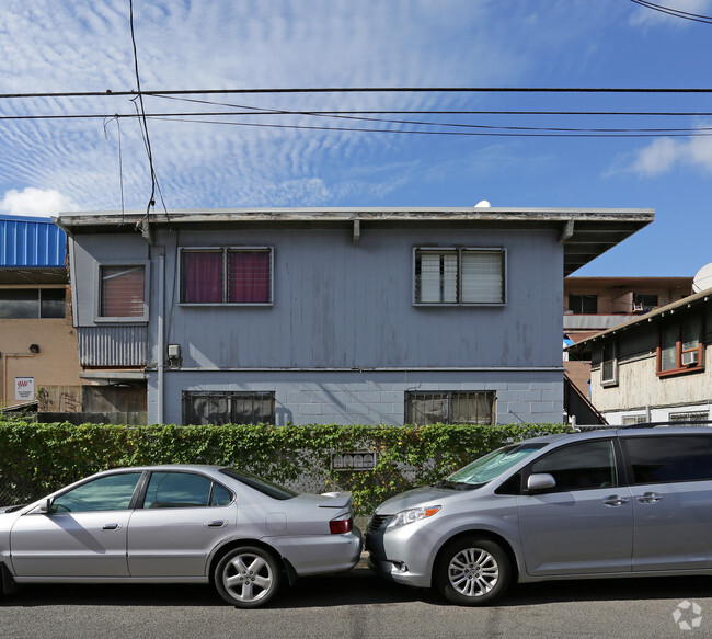 Building Photo - 257 Kalihi St