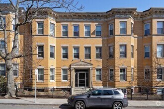 Building Photo - 141 Chiswick Rd