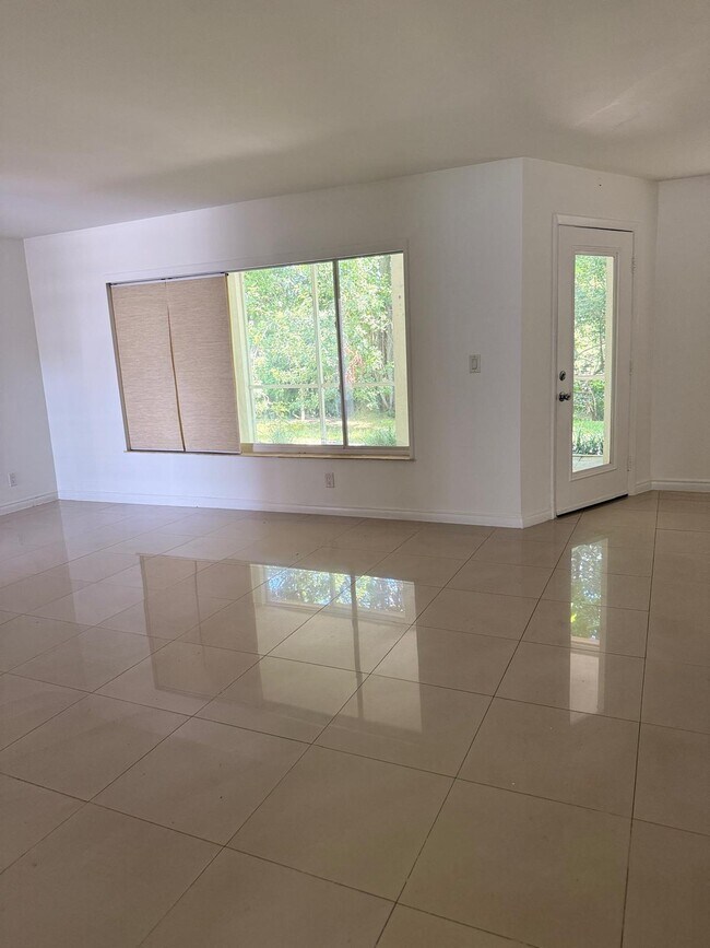 Foto del edificio - 815 Boynton Beach Blvd