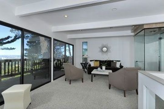 Foto del edificio - Piedmont Pines Home with Spectacular Bay Views!
