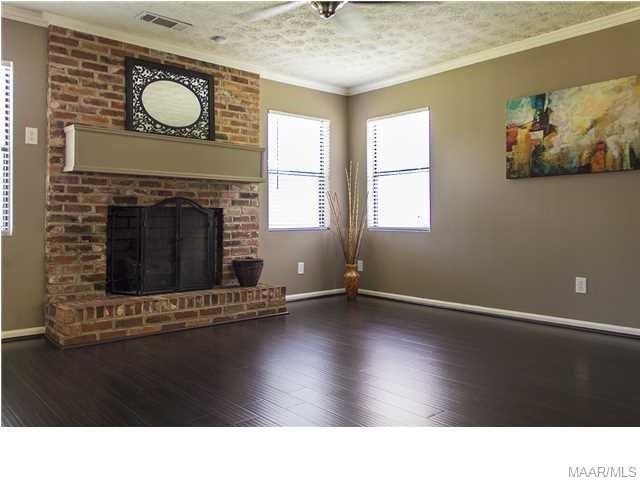 Building Photo - 1062 Rosedale Dr