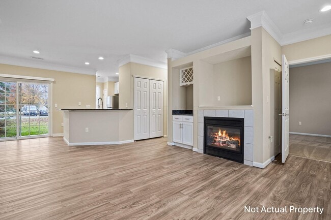 Building Photo - 4918 Stratford Pine Ln