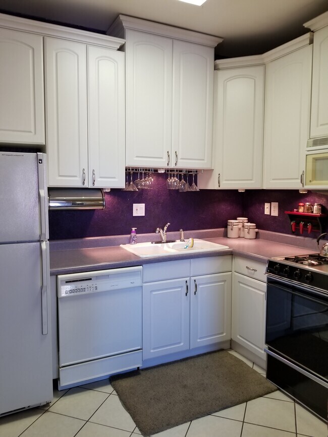Cocina - 1916 S 10th St
