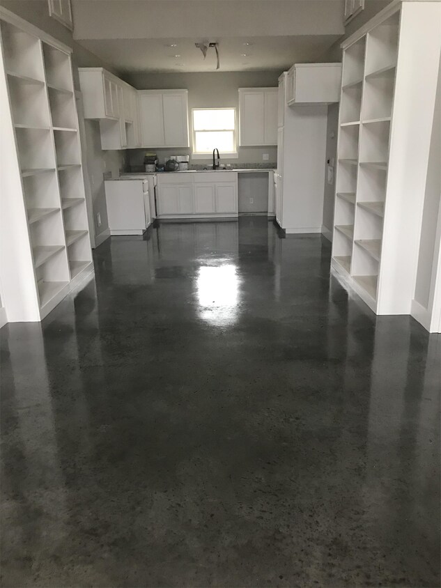 Foto del edificio - 600 Maple St