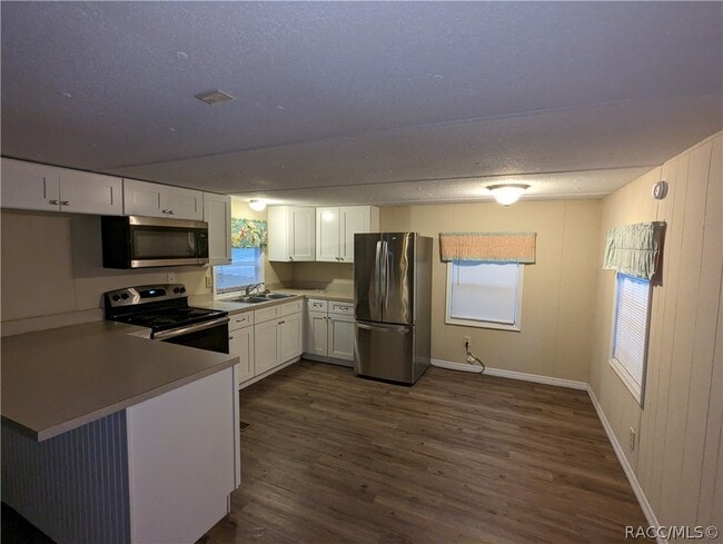 Foto del edificio - 7090 N Palmer Way