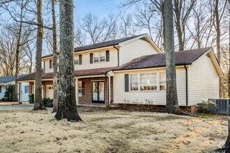 Building Photo - 12224 Chicamauga Trail SE