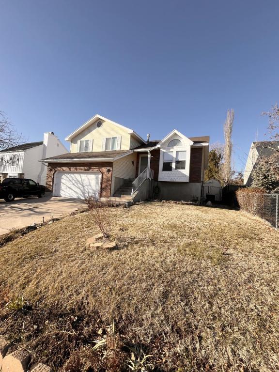 Building Photo - 1827 E 2050 N