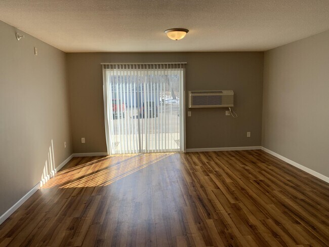 Building Photo - 401 N Tower Rd