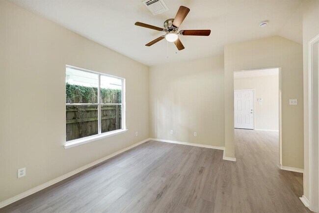 Foto del edificio - 2802 Austin St