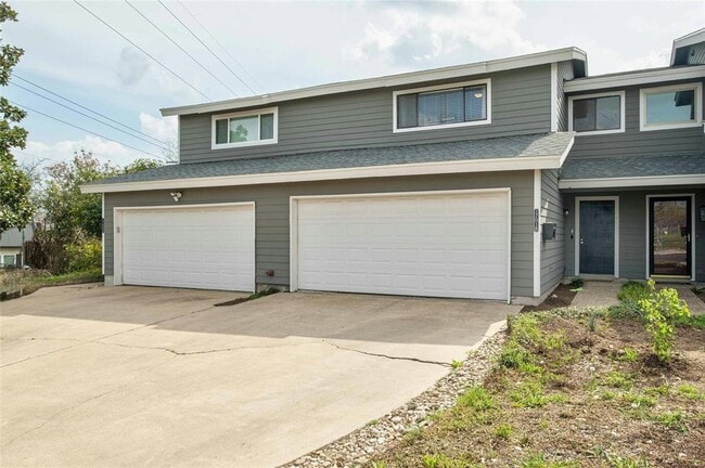 Building Photo - 1701 Coronado Hills Dr