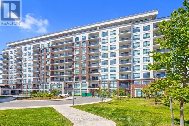 Photo du bâtiment - 460 Callaway Rd