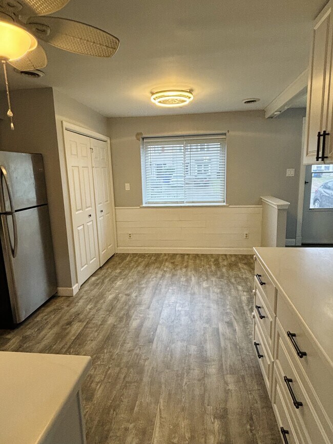 Building Photo - 478 Hill Meadow Dr