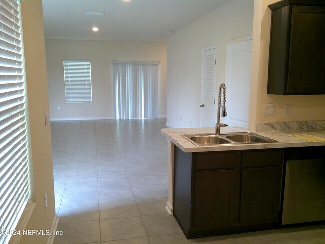 Foto del edificio - 9610 Baylin Ct