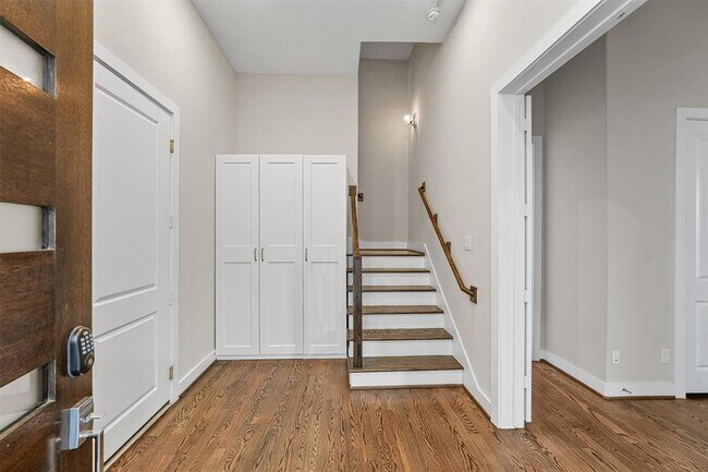 Foto del edificio - 5815 E Post Oak Ln