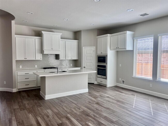 Foto del edificio - 288 Mallorn Ln