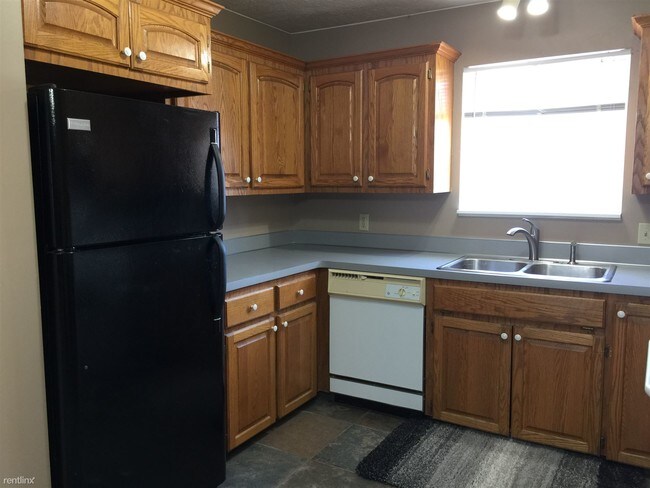 Foto del edificio - 941 Cedar Run Ct NW