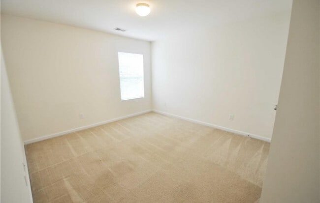 Building Photo - 1642 Ashmead Ln
