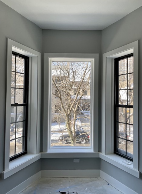 Building Photo - Beautiful Gold Coast 1 Bed/1 Bath Apartment