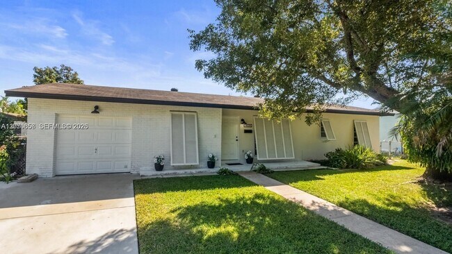 Foto del edificio - 18225 SW 94th Ave