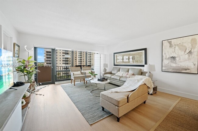 Foto del edificio - 5100 N Ocean Dr