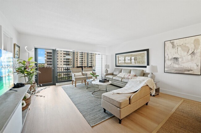 Building Photo - 5100 N Ocean Dr