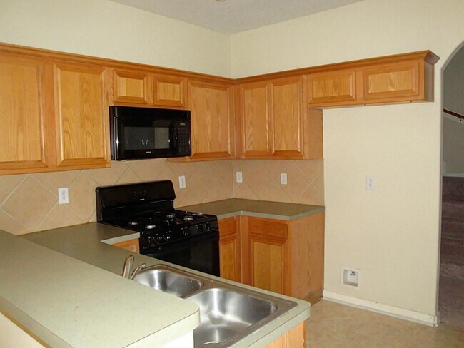 Foto del edificio - 818 Forest Fir