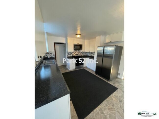 Foto del edificio - 6702 Mt Tacoma Dr SW