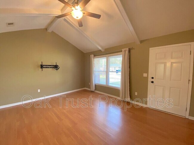 Building Photo - 4505 Outwood Dr