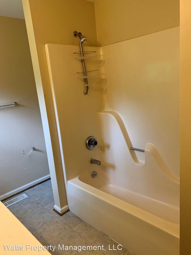 Foto del edificio - 3 br, 2 bath House - 761 Red Hill Road